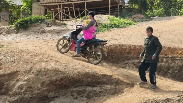 Viajar a Laos con moto